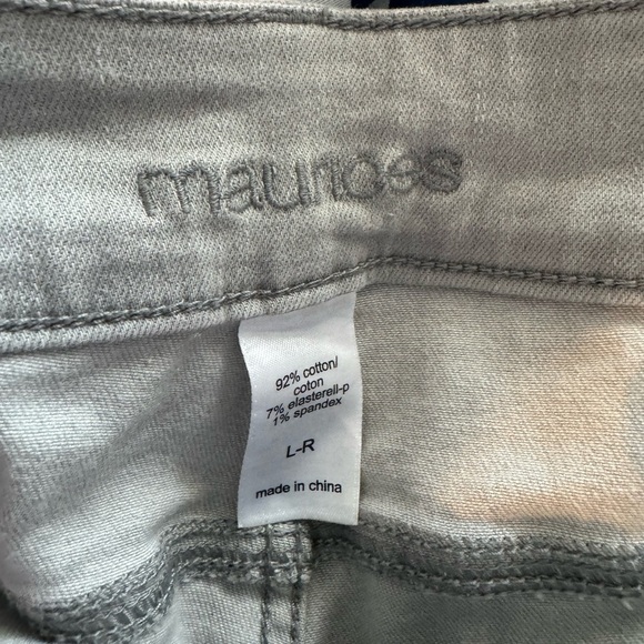 Jean Shorts - Picture 3 of 3